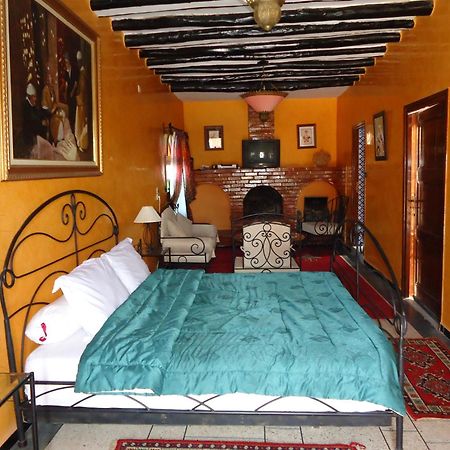 Hotel Riad L' Arganier D' Or Aït el Rhazi エクステリア 写真