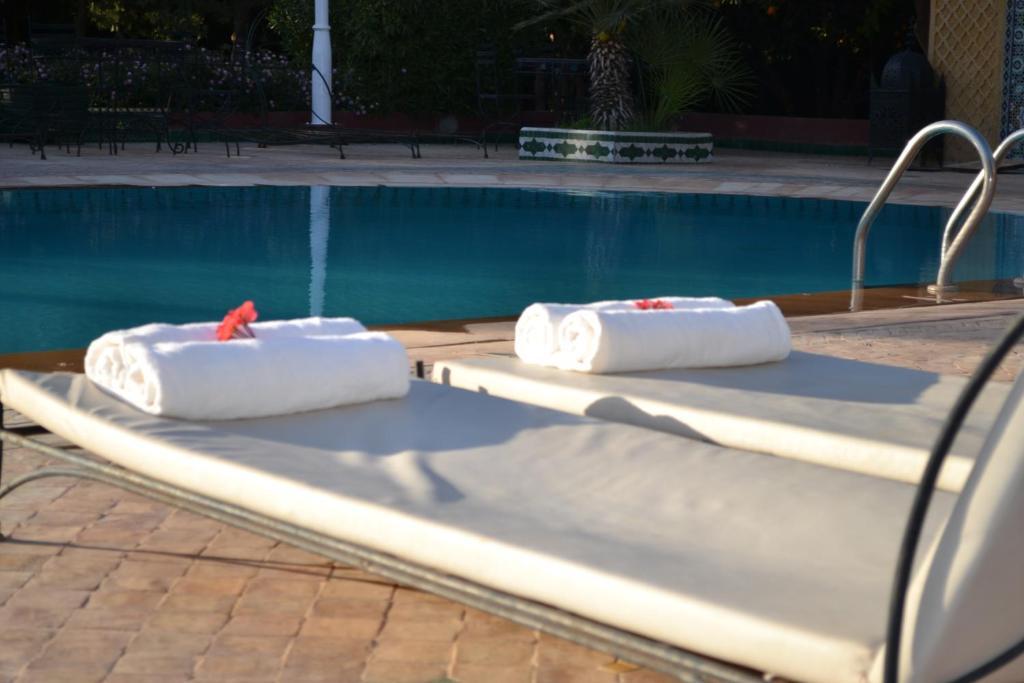 Hotel Riad L' Arganier D' Or Aït el Rhazi エクステリア 写真
